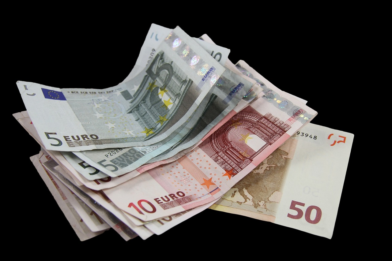 bankovky, euro, peníze, dluh